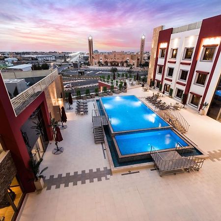 Best Western Plus Al Qurayyat City Center Ngoại thất bức ảnh
