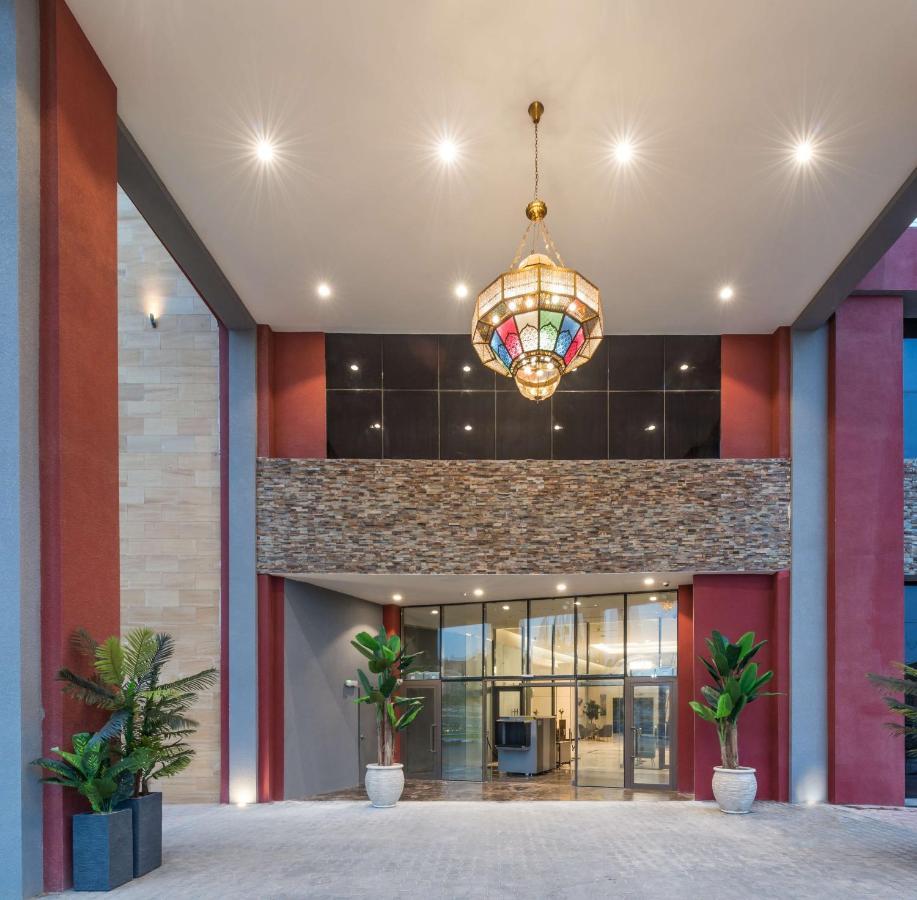 Best Western Plus Al Qurayyat City Center Ngoại thất bức ảnh