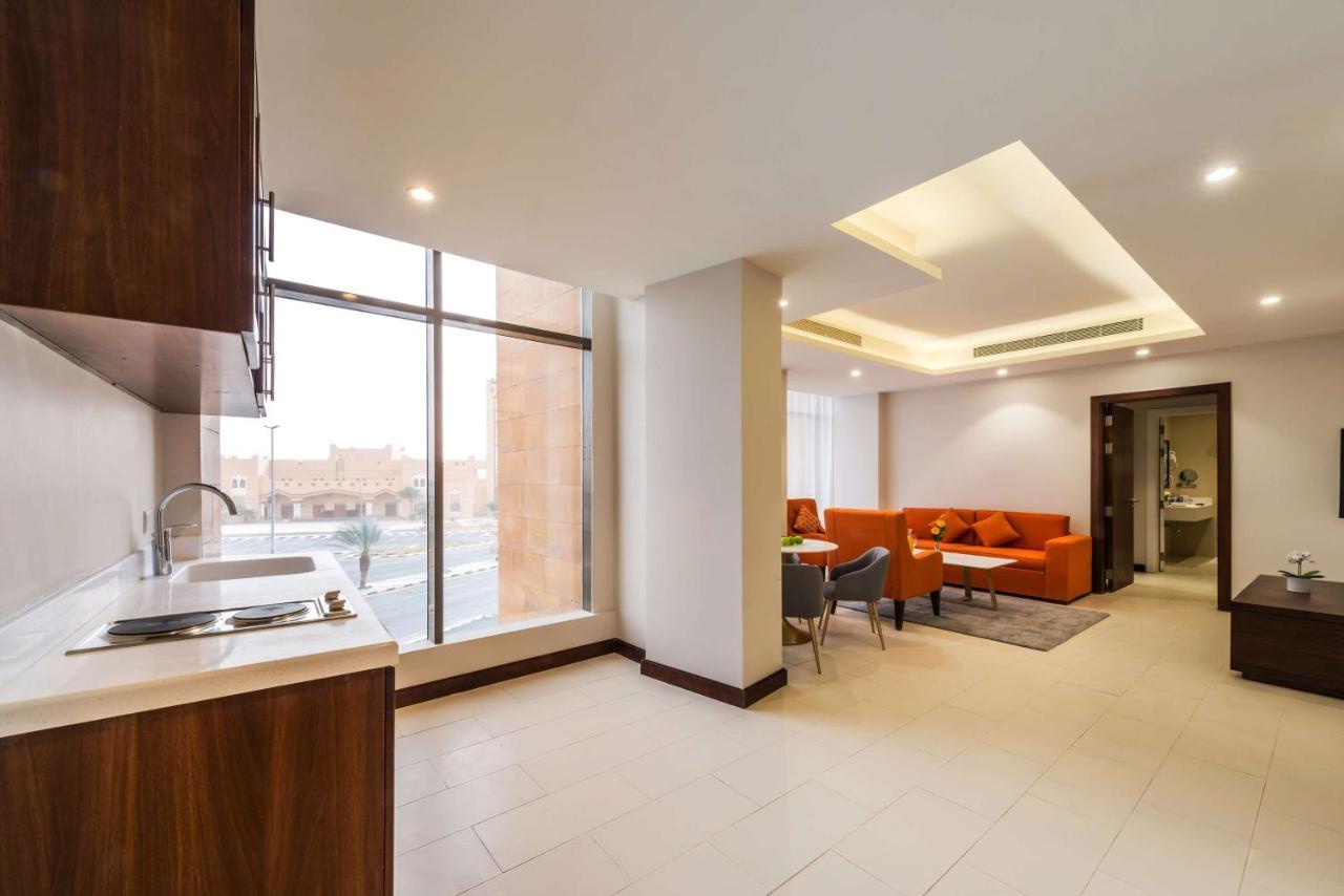 Best Western Plus Al Qurayyat City Center Ngoại thất bức ảnh