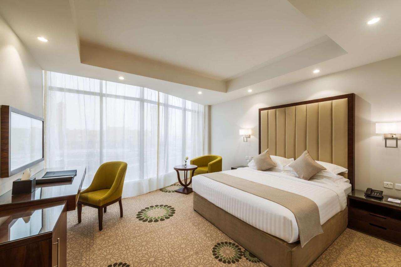 Best Western Plus Al Qurayyat City Center Ngoại thất bức ảnh