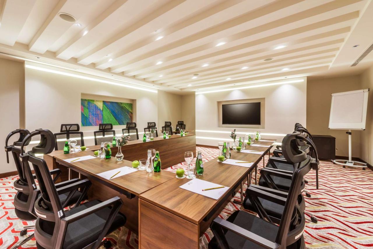 Best Western Plus Al Qurayyat City Center Ngoại thất bức ảnh