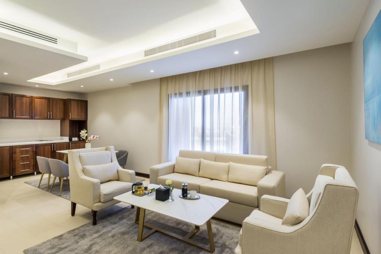 Best Western Plus Al Qurayyat City Center Ngoại thất bức ảnh