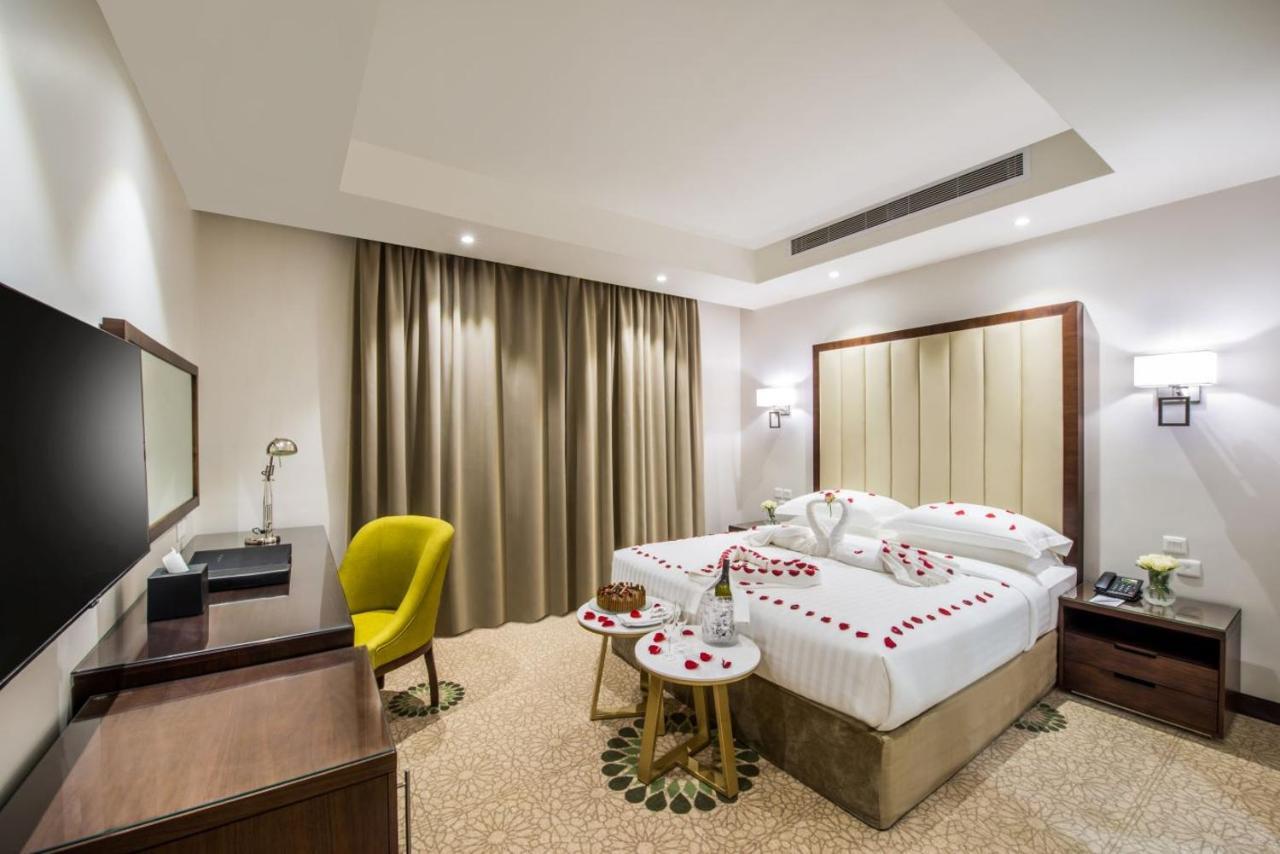 Best Western Plus Al Qurayyat City Center Ngoại thất bức ảnh