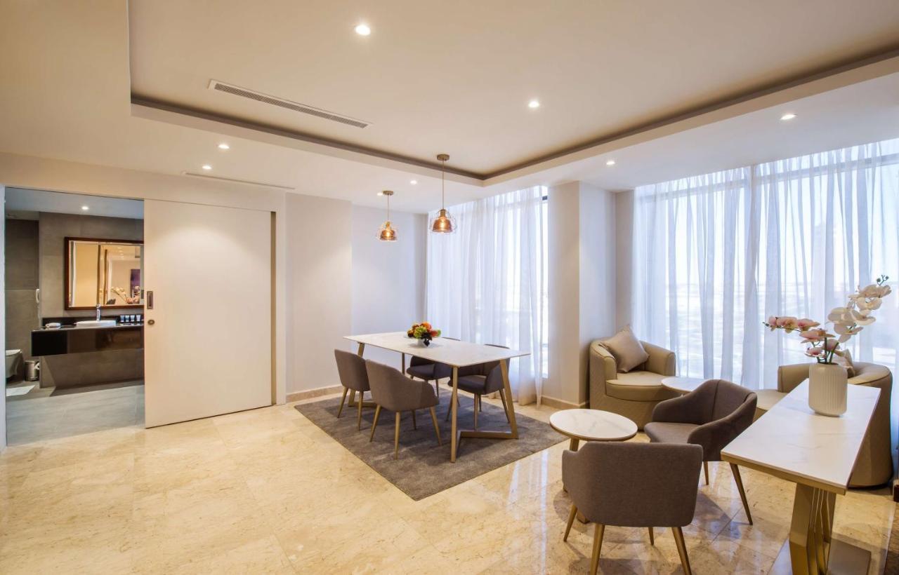 Best Western Plus Al Qurayyat City Center Ngoại thất bức ảnh