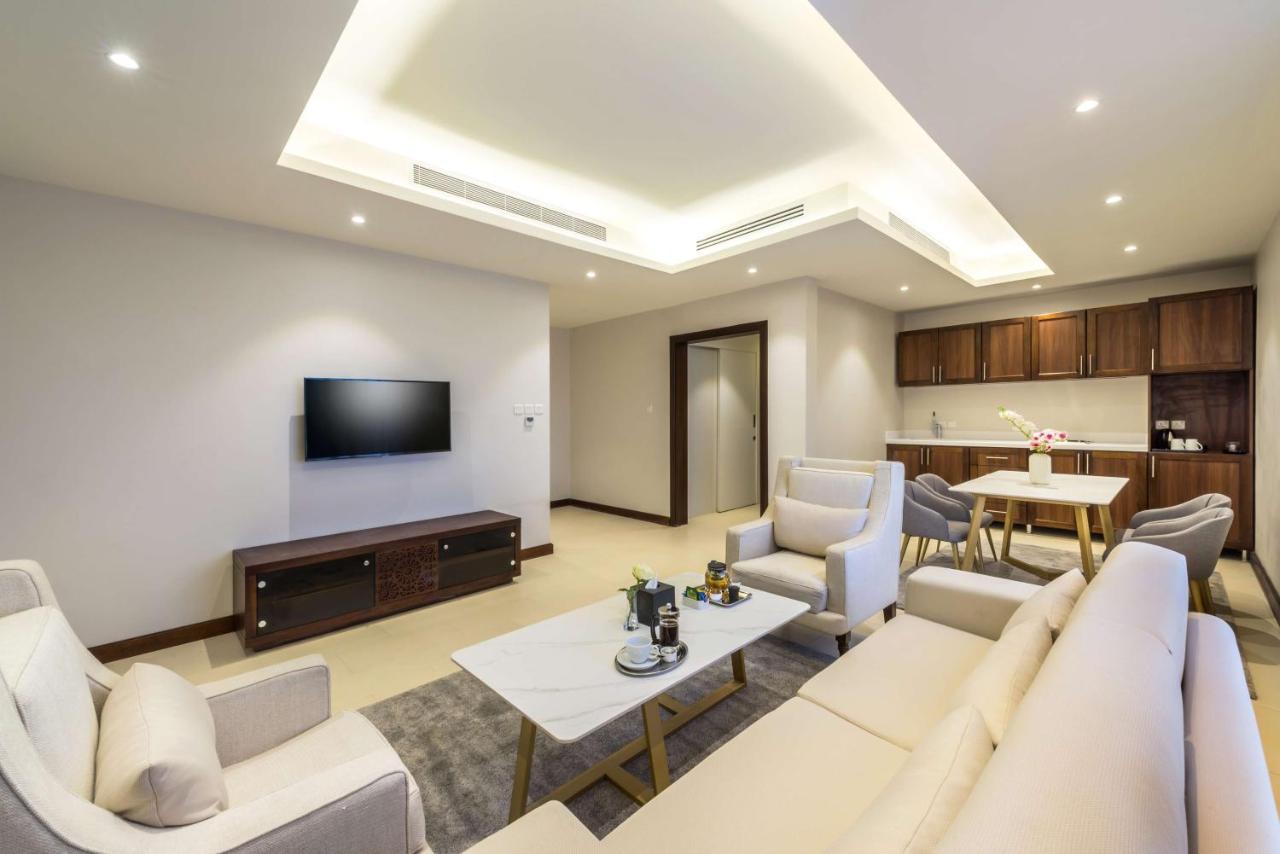 Best Western Plus Al Qurayyat City Center Ngoại thất bức ảnh