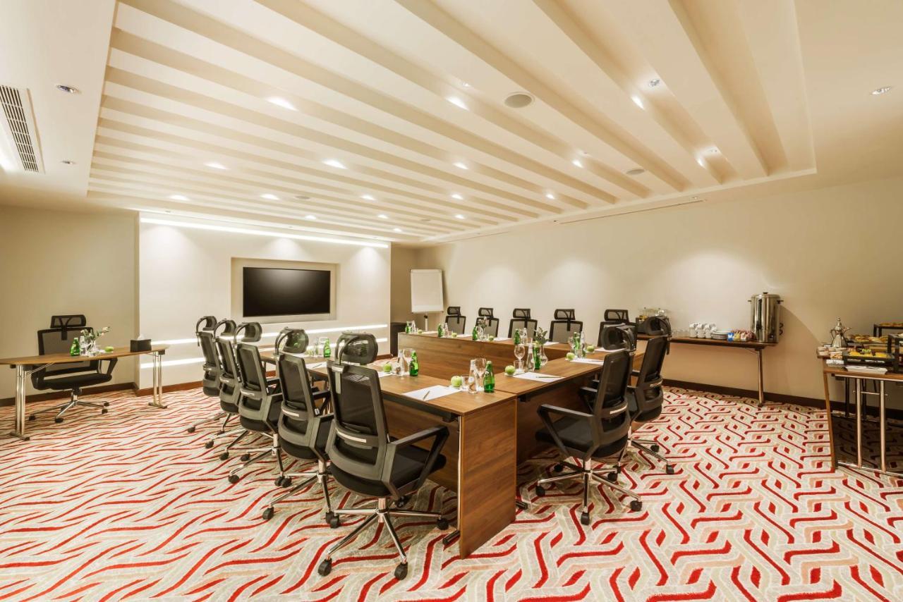 Best Western Plus Al Qurayyat City Center Ngoại thất bức ảnh
